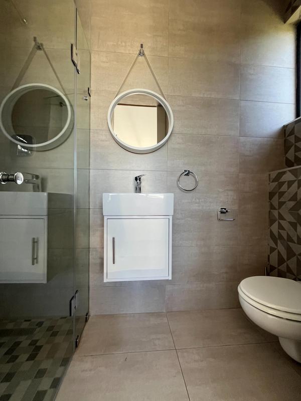 To Let 5 Bedroom Property for Rent in Waterkloof Ridge Gauteng