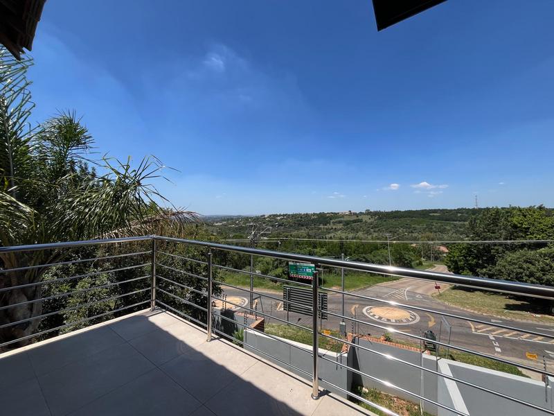 To Let 5 Bedroom Property for Rent in Waterkloof Ridge Gauteng