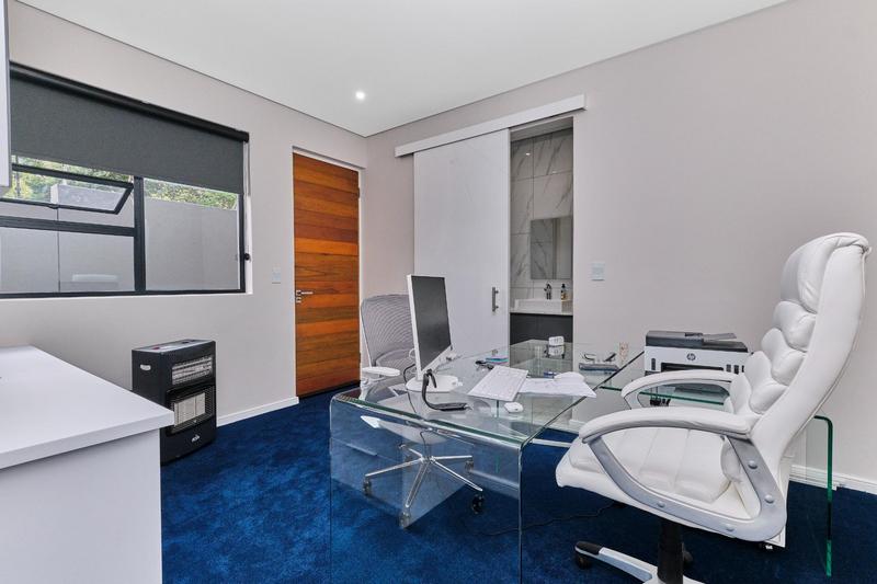 5 Bedroom Property for Sale in Morningside Gauteng