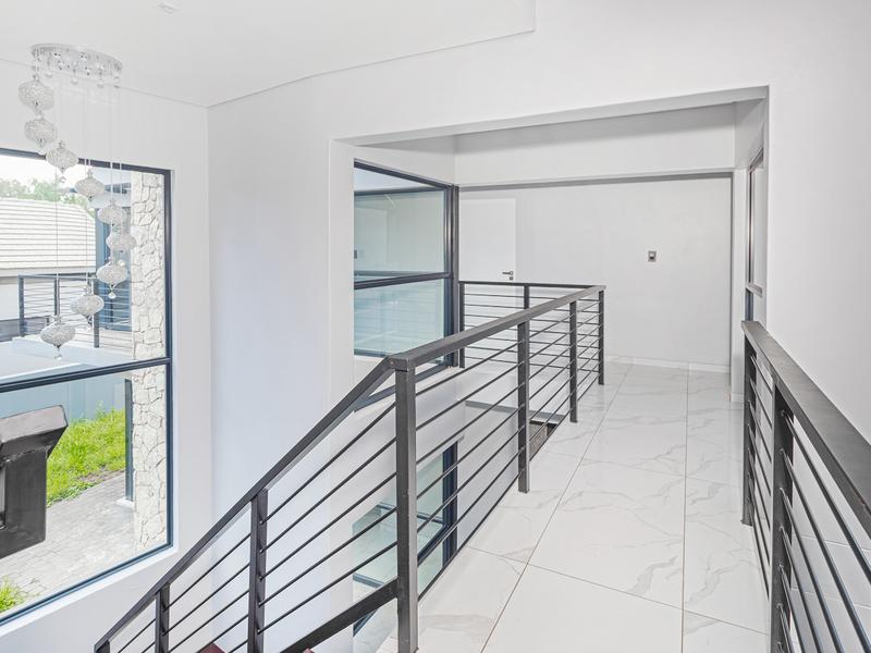 6 Bedroom Property for Sale in Clubview Gauteng