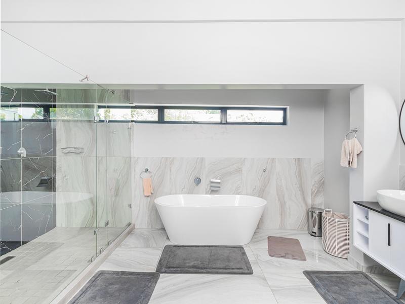 6 Bedroom Property for Sale in Clubview Gauteng