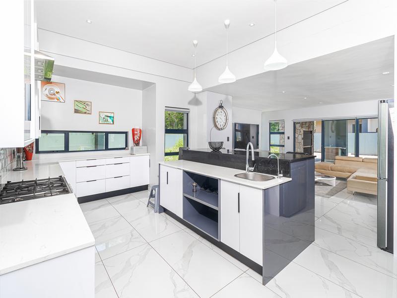 6 Bedroom Property for Sale in Clubview Gauteng