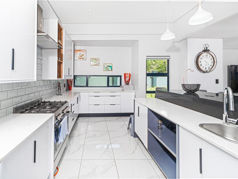 6 Bedroom Property for Sale in Clubview Gauteng