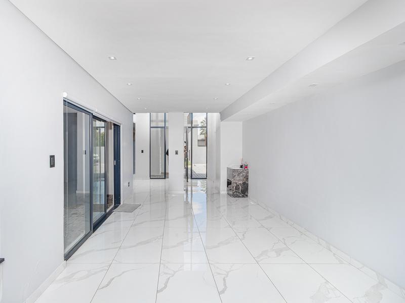 6 Bedroom Property for Sale in Clubview Gauteng