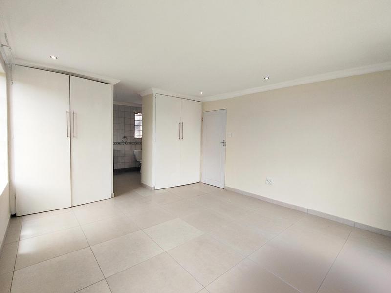 3 Bedroom Property for Sale in Roodepoort Gauteng