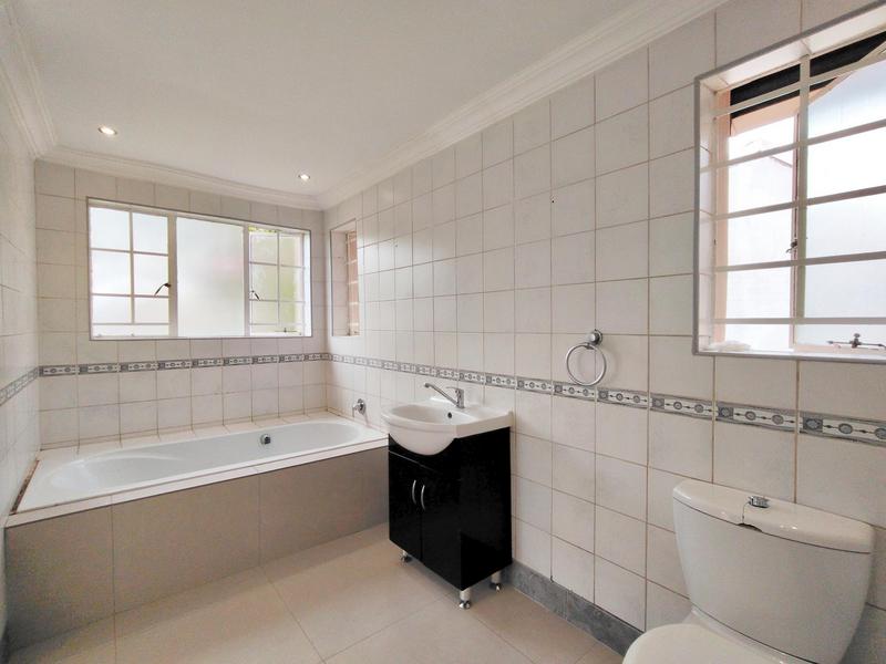 3 Bedroom Property for Sale in Roodepoort Gauteng