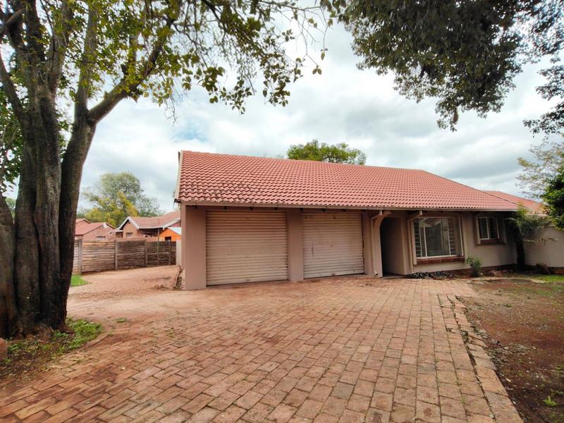 3 Bedroom Property for Sale in Roodepoort Gauteng