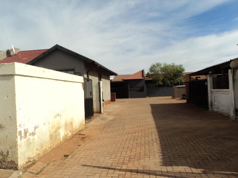 3 Bedroom Property for Sale in Protea Glen Gauteng