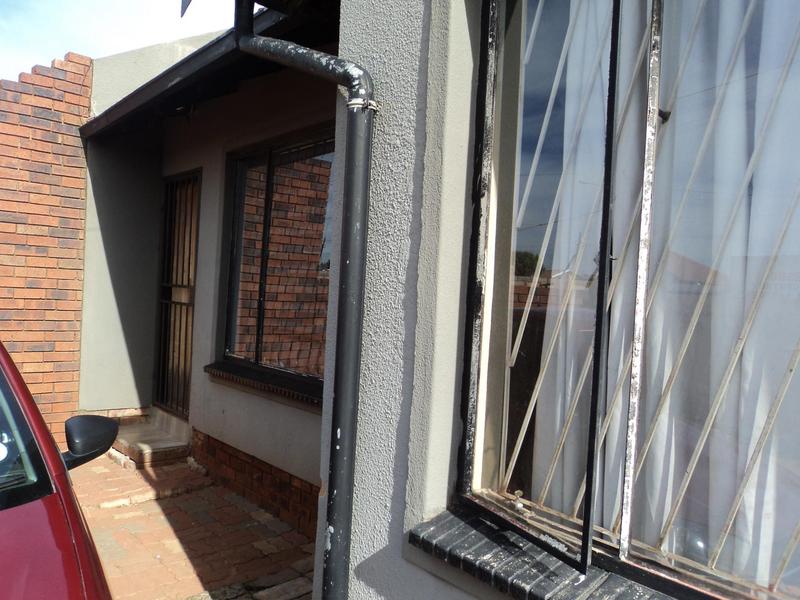 3 Bedroom Property for Sale in Protea Glen Gauteng