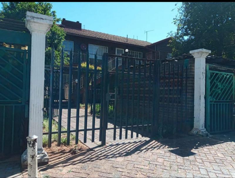 2 Bedroom Property for Sale in Windsor Gauteng