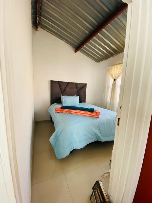 2 Bedroom Property for Sale in Tshepisong Gauteng