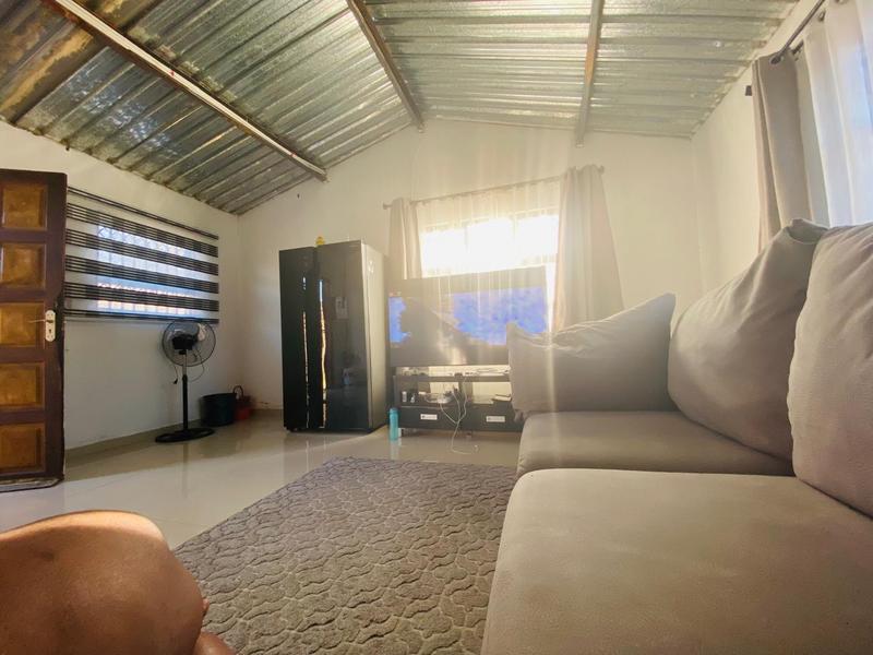 2 Bedroom Property for Sale in Tshepisong Gauteng