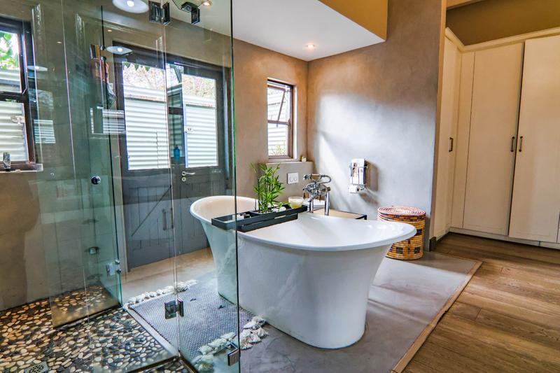 To Let 5 Bedroom Property for Rent in Copperleaf Estate Gauteng