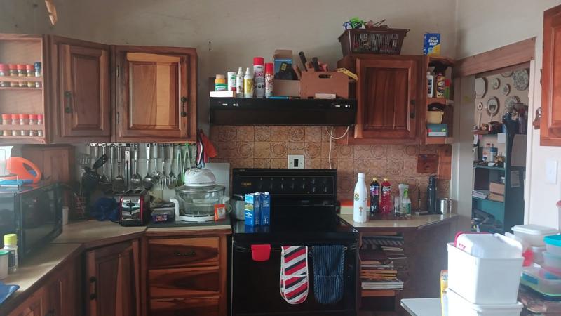 5 Bedroom Property for Sale in Clayville Gauteng