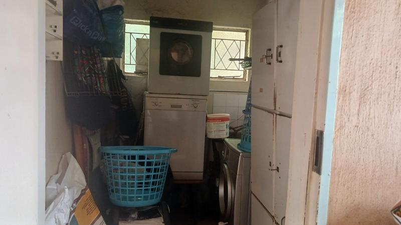 5 Bedroom Property for Sale in Clayville Gauteng