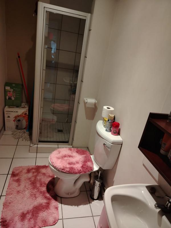 To Let 1 Bedroom Property for Rent in Johannesburg Central Gauteng