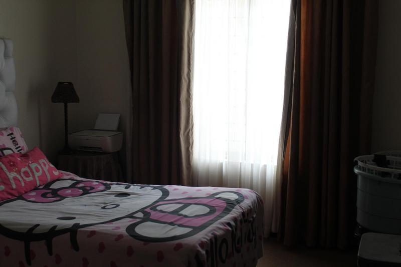 3 Bedroom Property for Sale in Erand Gardens Gauteng