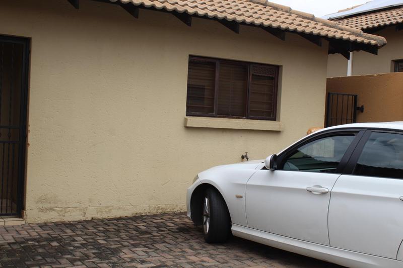 3 Bedroom Property for Sale in Erand Gardens Gauteng