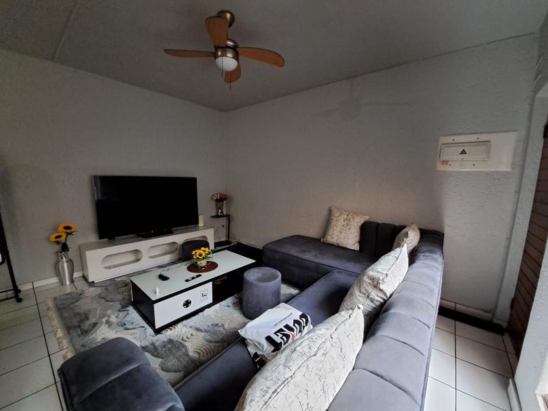 To Let 1 Bedroom Property for Rent in Westdene Gauteng