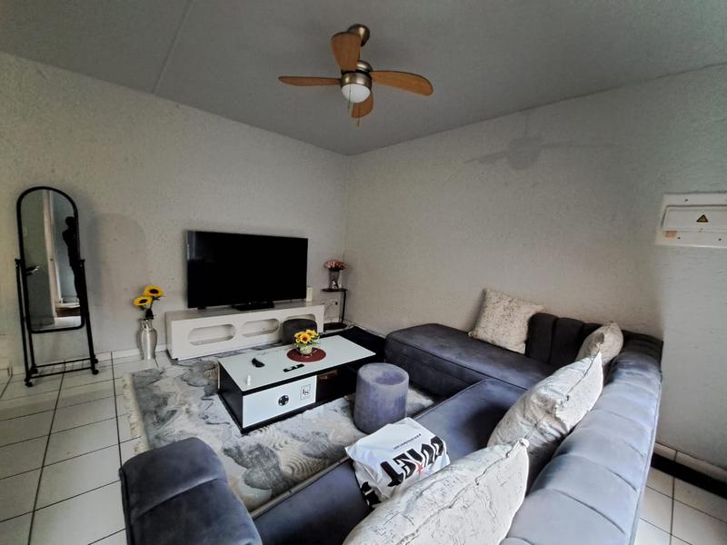 To Let 1 Bedroom Property for Rent in Westdene Gauteng