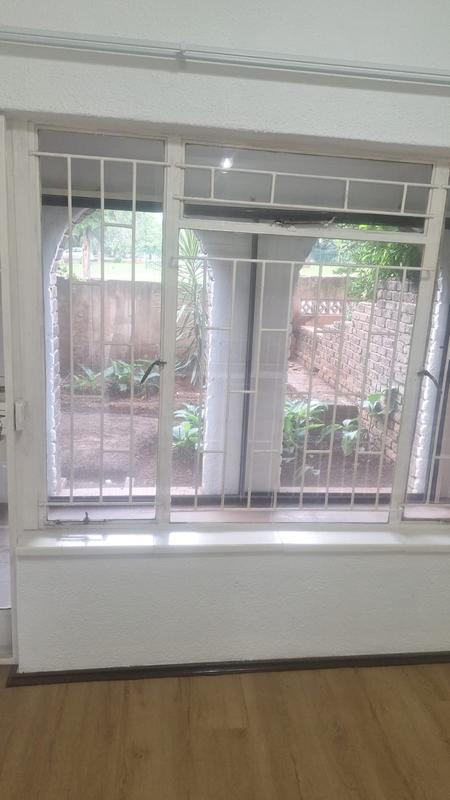 To Let 2 Bedroom Property for Rent in Florida Gauteng