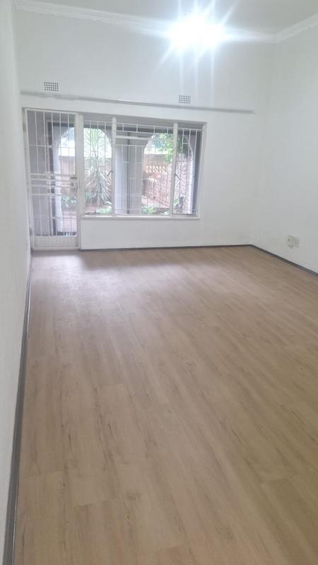 To Let 2 Bedroom Property for Rent in Florida Gauteng