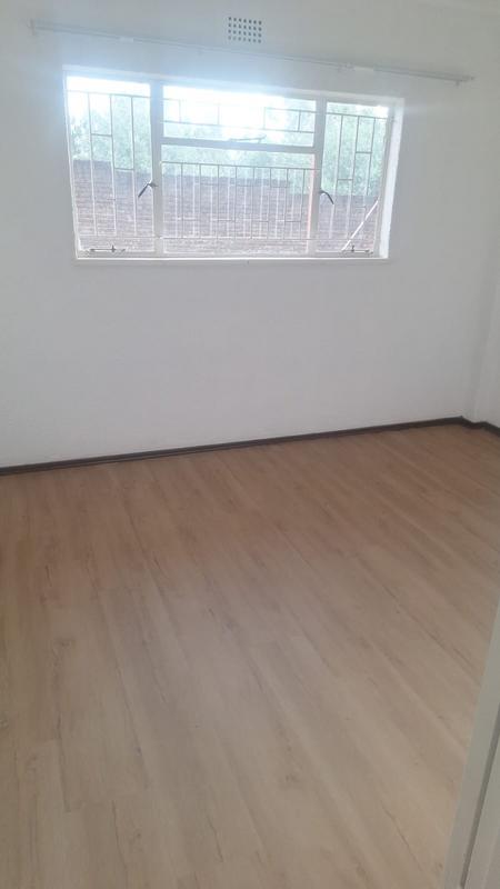 To Let 2 Bedroom Property for Rent in Florida Gauteng