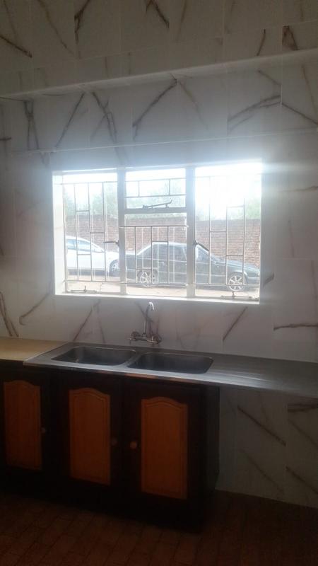 To Let 2 Bedroom Property for Rent in Florida Gauteng