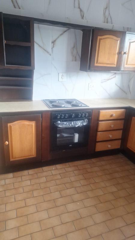 To Let 2 Bedroom Property for Rent in Florida Gauteng