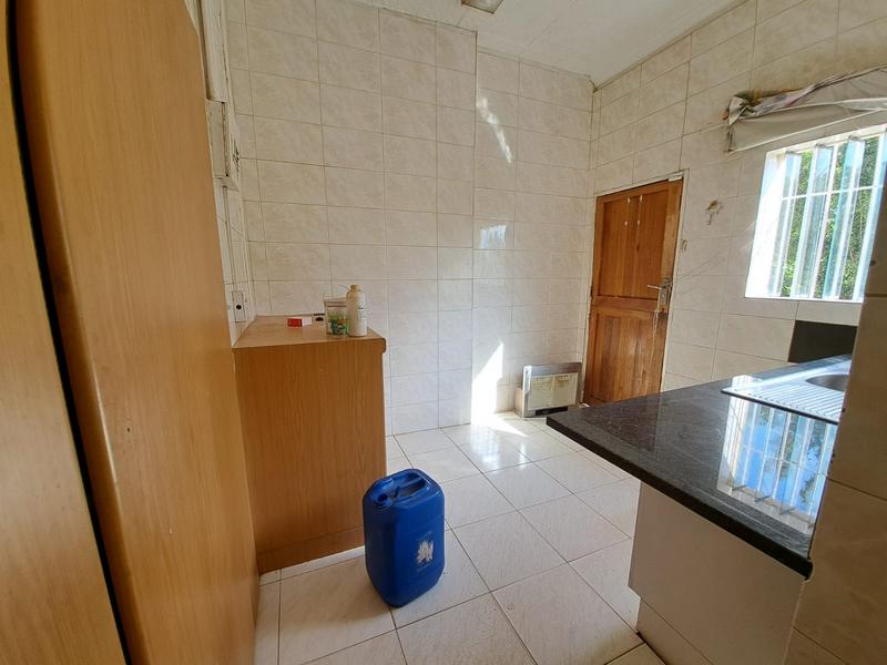 To Let 3 Bedroom Property for Rent in Florida Gauteng
