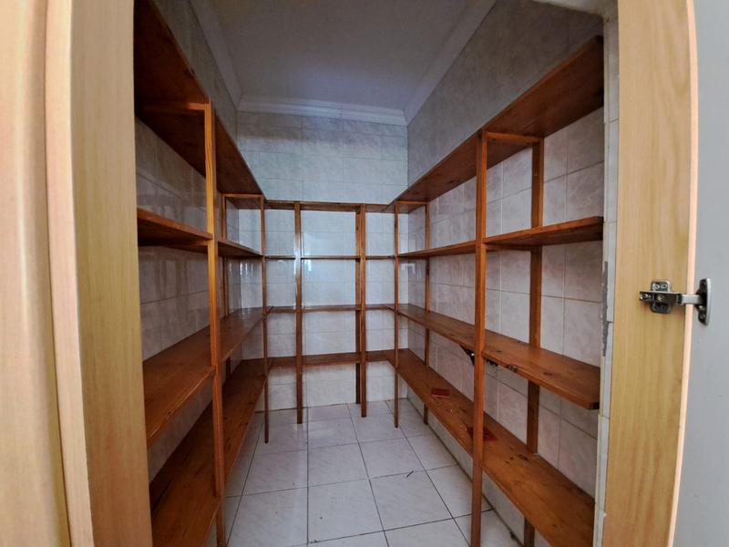 To Let 3 Bedroom Property for Rent in Florida Gauteng