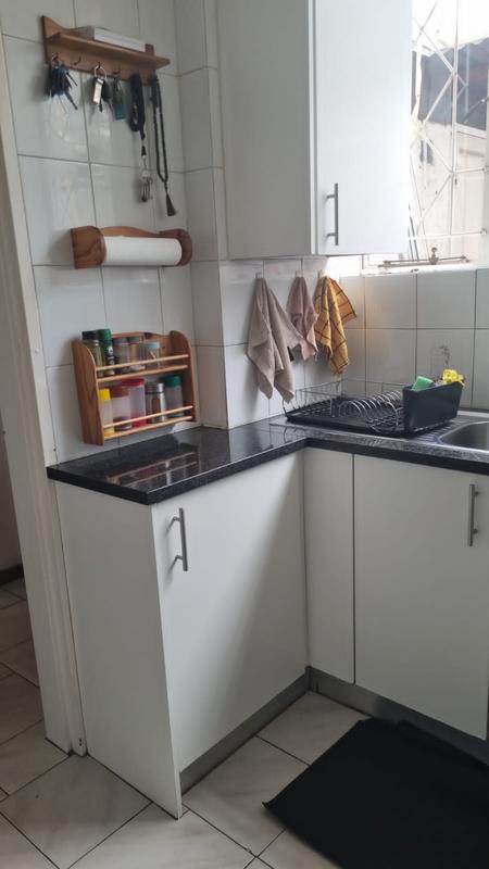 2 Bedroom Property for Sale in Linden Gauteng