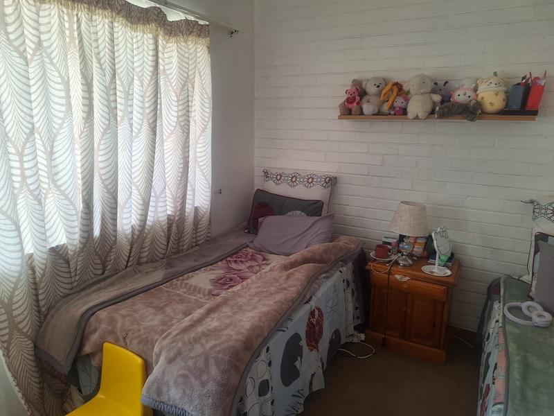 2 Bedroom Property for Sale in Linden Gauteng