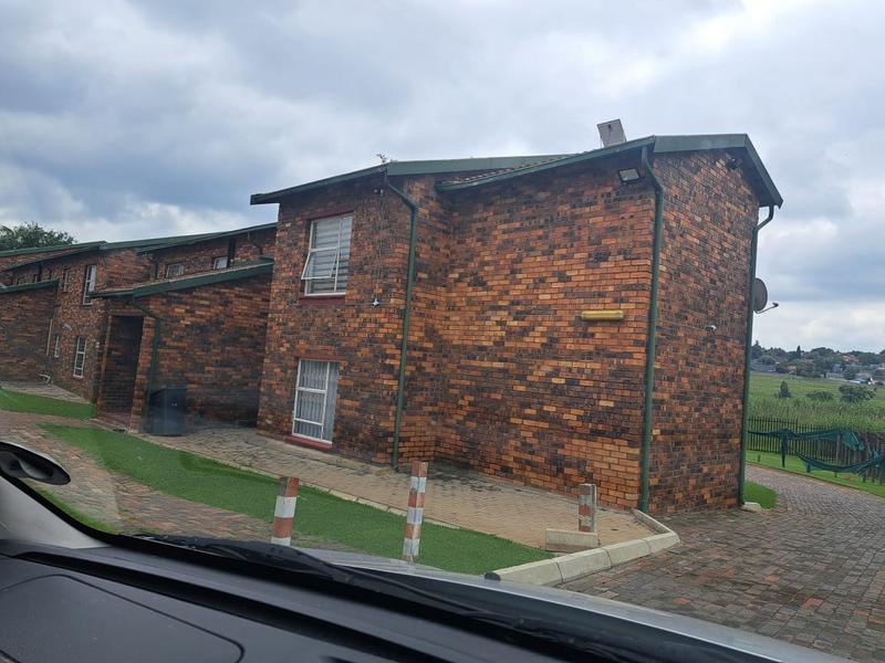 2 Bedroom Property for Sale in Discovery Gauteng