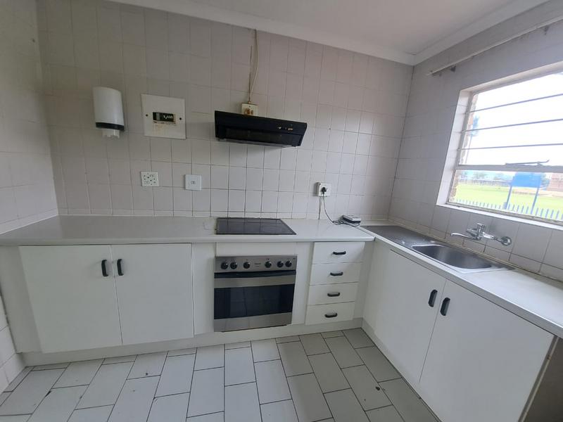 2 Bedroom Property for Sale in Discovery Gauteng