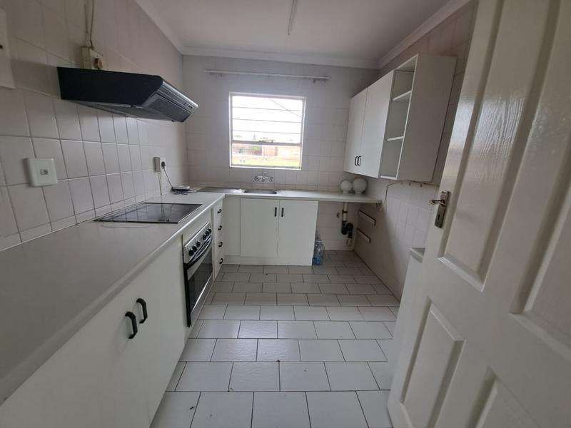 2 Bedroom Property for Sale in Discovery Gauteng