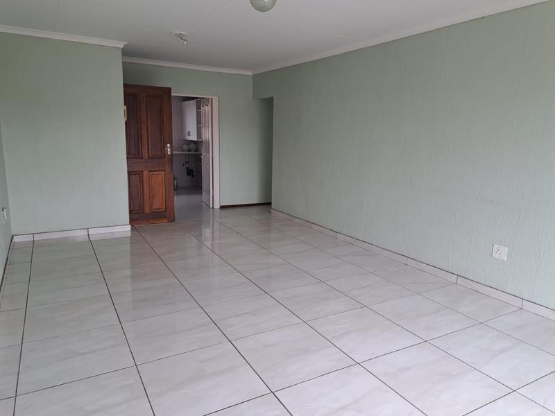 2 Bedroom Property for Sale in Discovery Gauteng