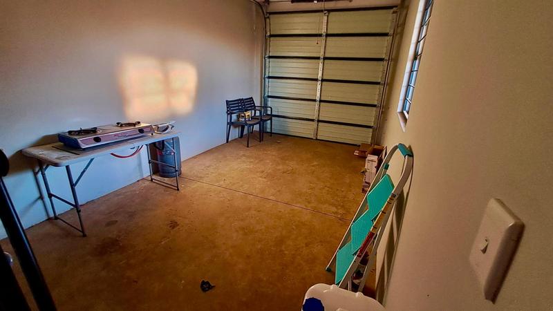 2 Bedroom Property for Sale in Montana Tuine Gauteng