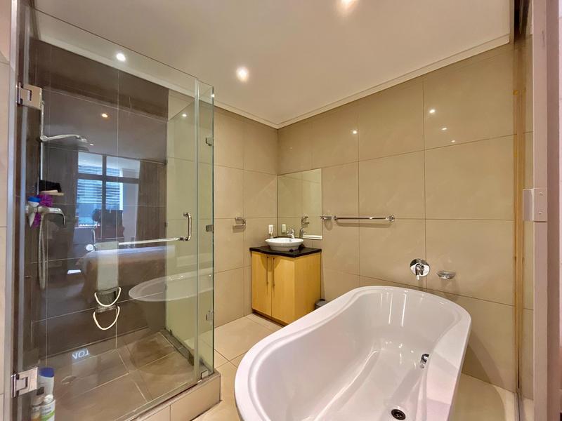 To Let 2 Bedroom Property for Rent in Sandown Gauteng