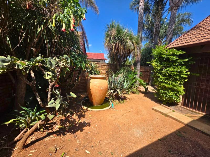 4 Bedroom Property for Sale in Allen Grove Gauteng