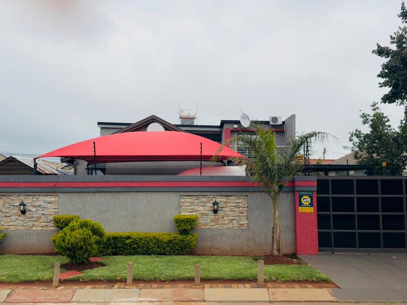 5 Bedroom Property for Sale in Protea Glen Gauteng