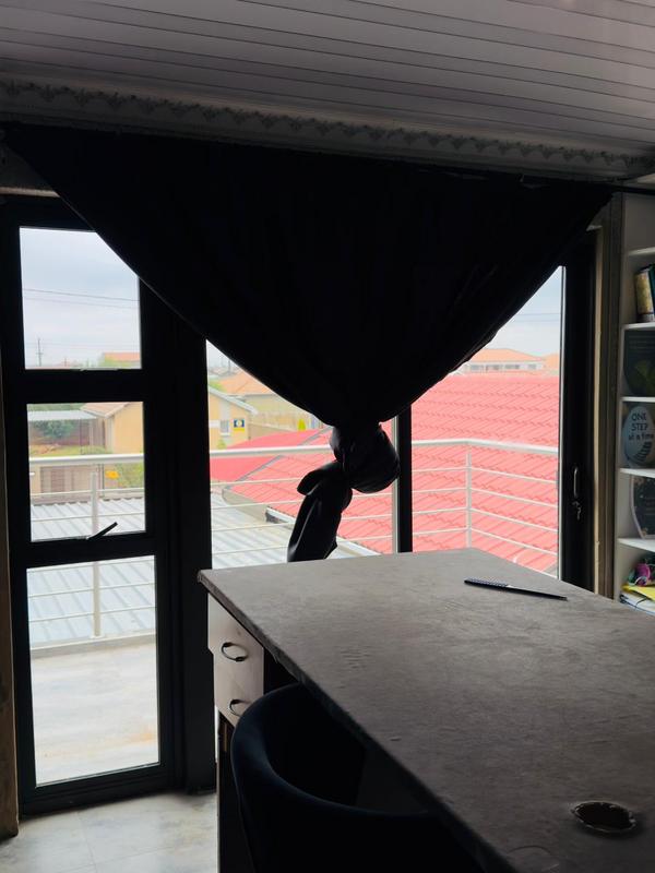 5 Bedroom Property for Sale in Protea Glen Gauteng