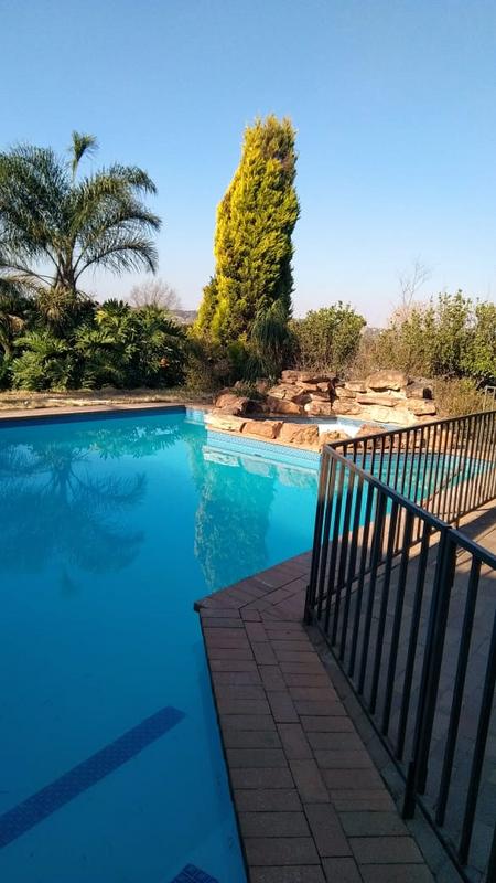 6 Bedroom Property for Sale in Allandale Gauteng