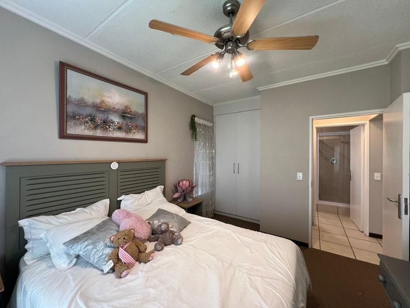 To Let 1 Bedroom Property for Rent in Bryanston Gauteng