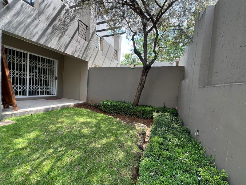 To Let 1 Bedroom Property for Rent in Bryanston Gauteng