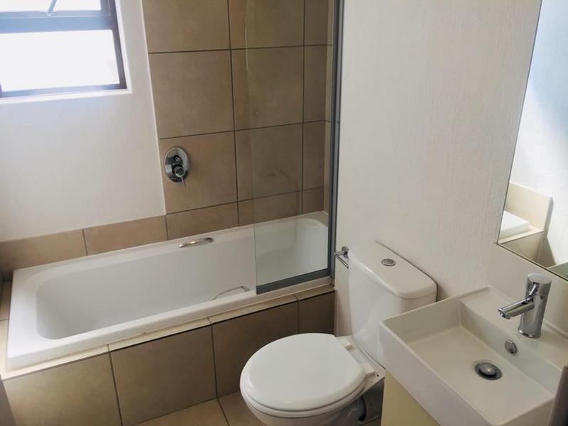To Let 3 Bedroom Property for Rent in Fourways Gauteng