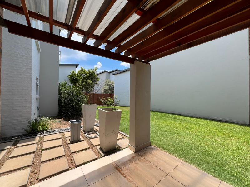 To Let 3 Bedroom Property for Rent in Fourways Gauteng