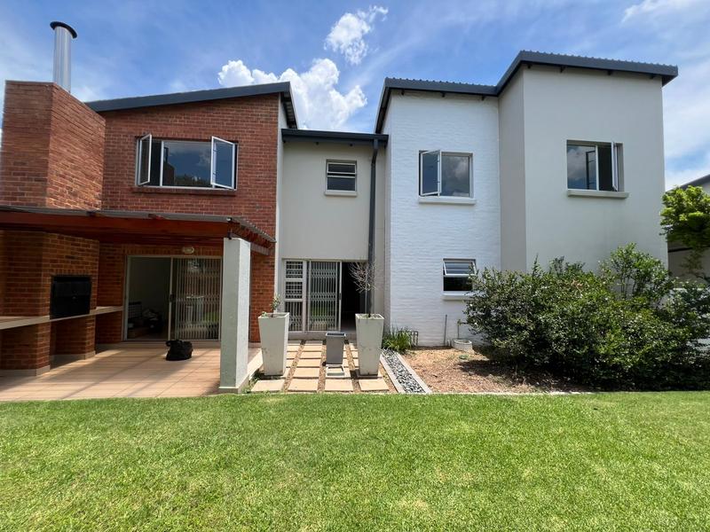 To Let 3 Bedroom Property for Rent in Fourways Gauteng