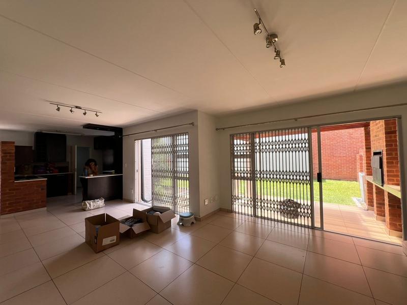 To Let 3 Bedroom Property for Rent in Fourways Gauteng
