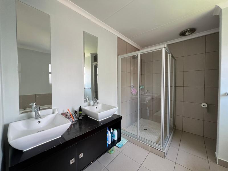 To Let 3 Bedroom Property for Rent in Fourways Gauteng